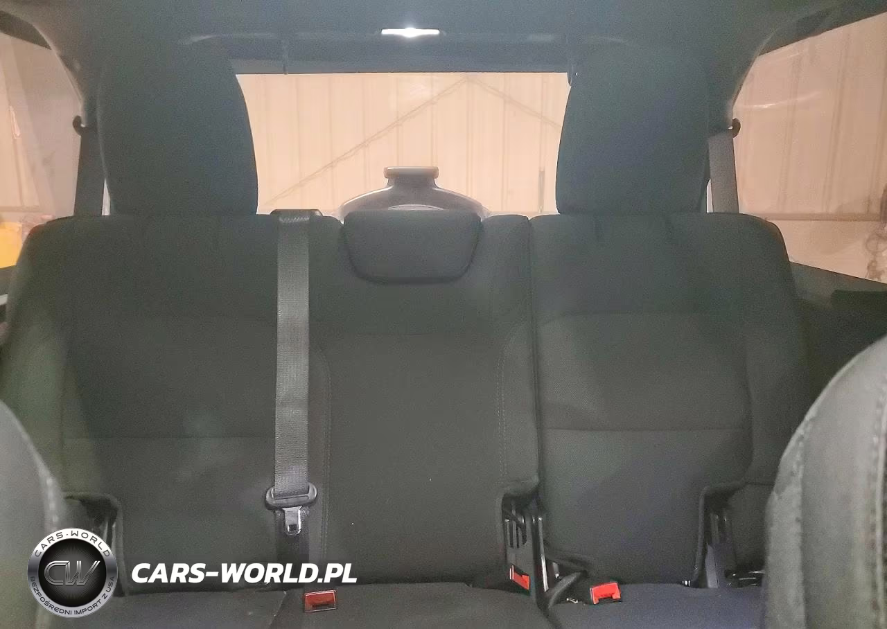 2022 Jeep Wrangler Unlimited Sahara VIN:1C4HJXEG7NW200893 - 10