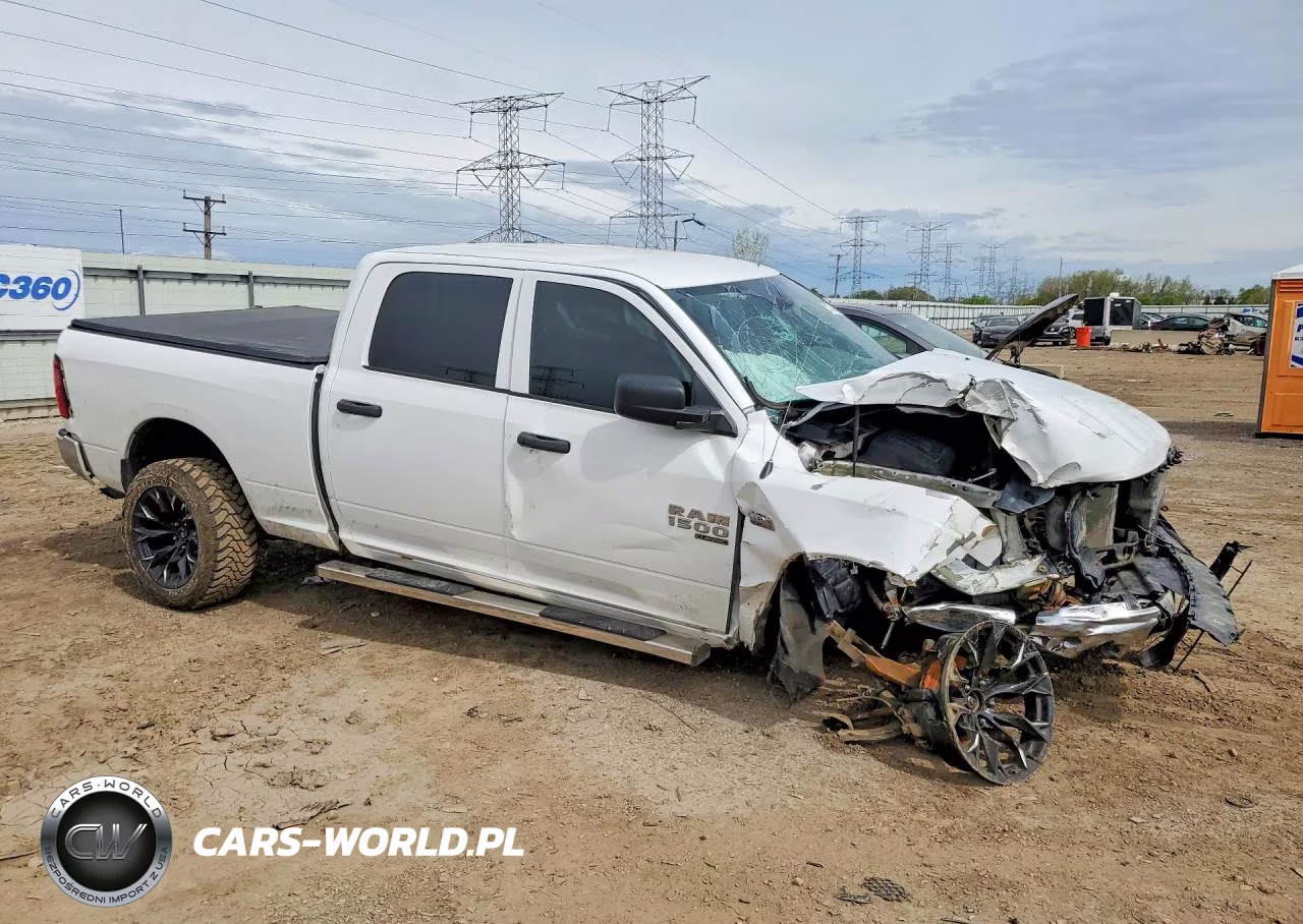 2019 Ram 1500 Classic Tradesman VIN:1C6RR7ST3KS502786 - 4
