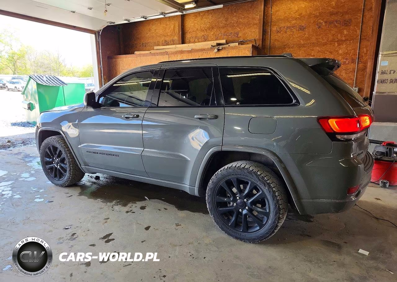 2020 Jeep Grand Cherokee Laredo VIN:1C4RJFAG5LC232499 - 2