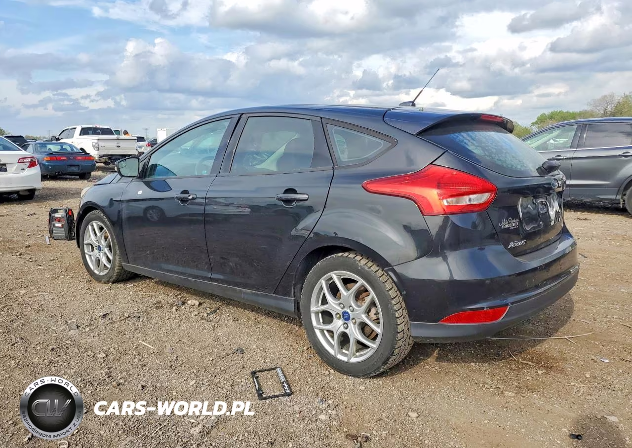 2015 Ford Focus Se VIN:1FADP3K26FL375174 - 2