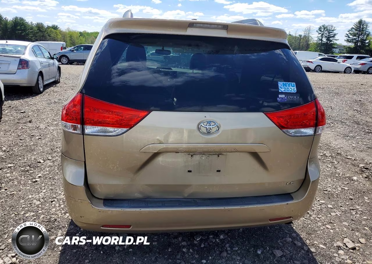 2011 Toyota Sienna Le VIN:5TDKK3DCXBS015565 - 6