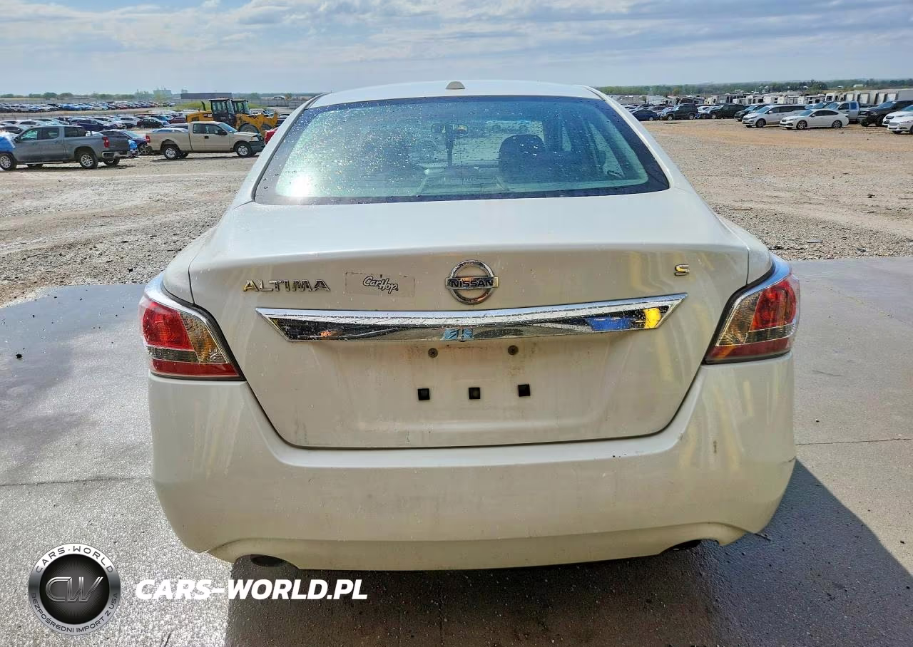 2015 Nissan Altima 2.5 S VIN:1N4AL3AP5FN392841 - 6