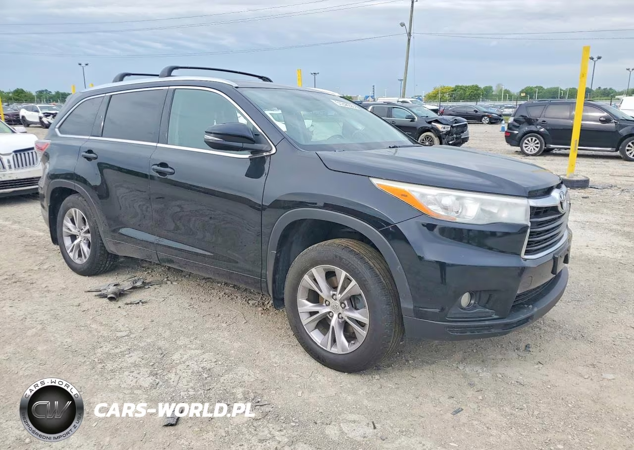 2015 Toyota Highlander Xle VIN:5TDJKRFH2FS207978 - 4