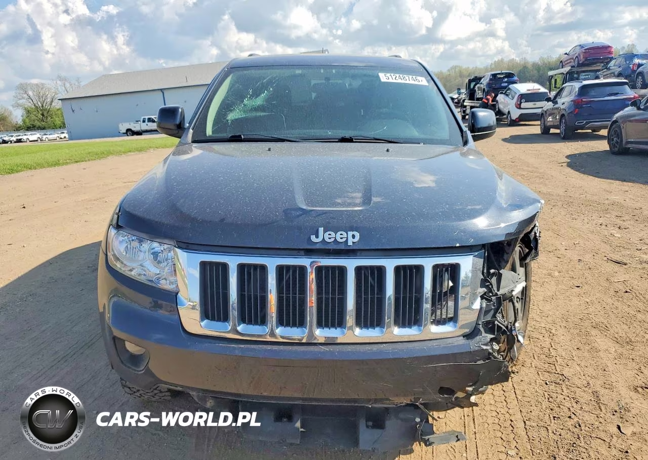 2013 Jeep Grand Cherokee Laredo VIN:1C4RJFAG3DC619747 - 5
