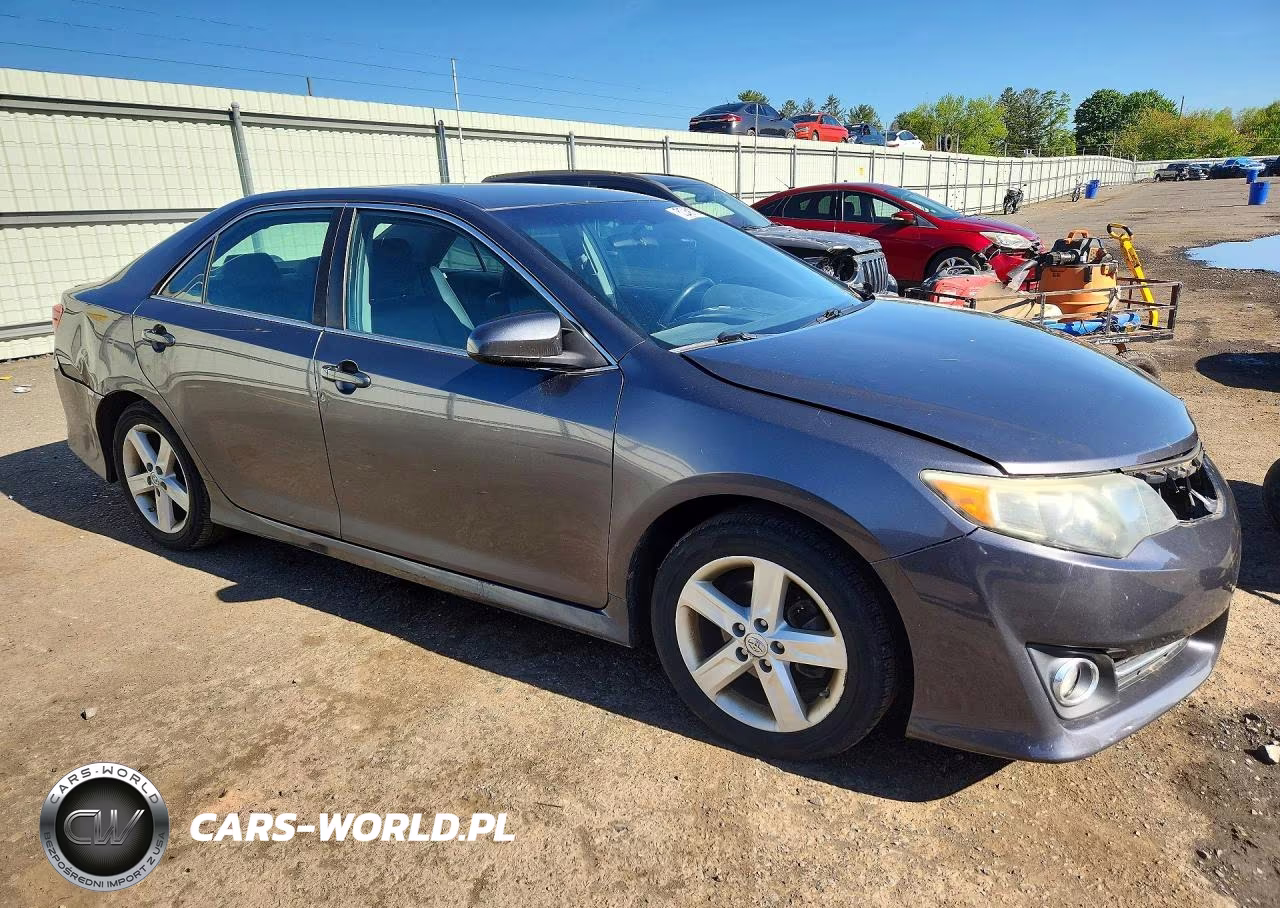 2013 Toyota Camry Se VIN:4T1BF1FK4DU272938 - 4