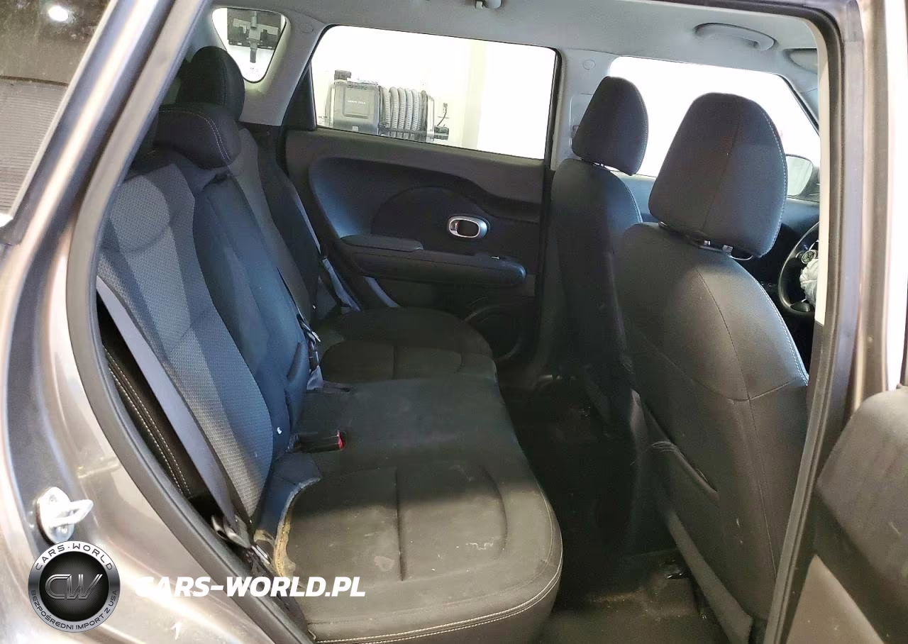 2019 Kia Soul + VIN:KNDJP3A55K7696795 - 10
