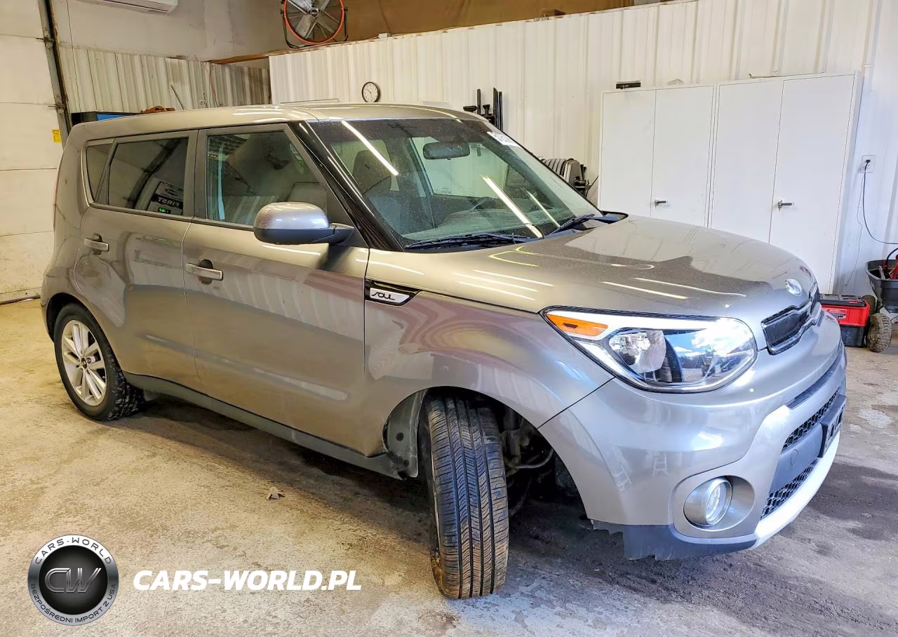 2019 Kia Soul + VIN:KNDJP3A55K7696795 - 4