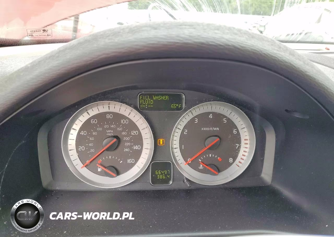2011 Volvo C70 T5 VIN:YV1672MC6BJ116882 - 9