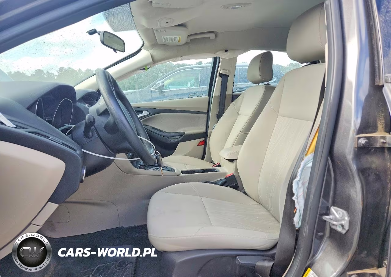2018 Ford Focus Se VIN:1FADP3K26JL234078 - 7