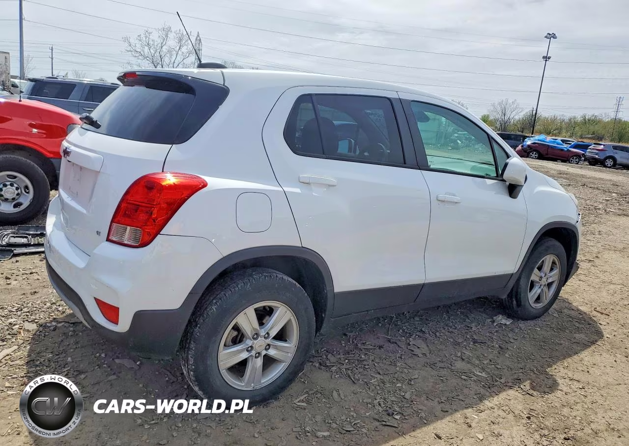 2020 Chevrolet Trax Ls VIN:KL7CJNSB6LB017655 - 3