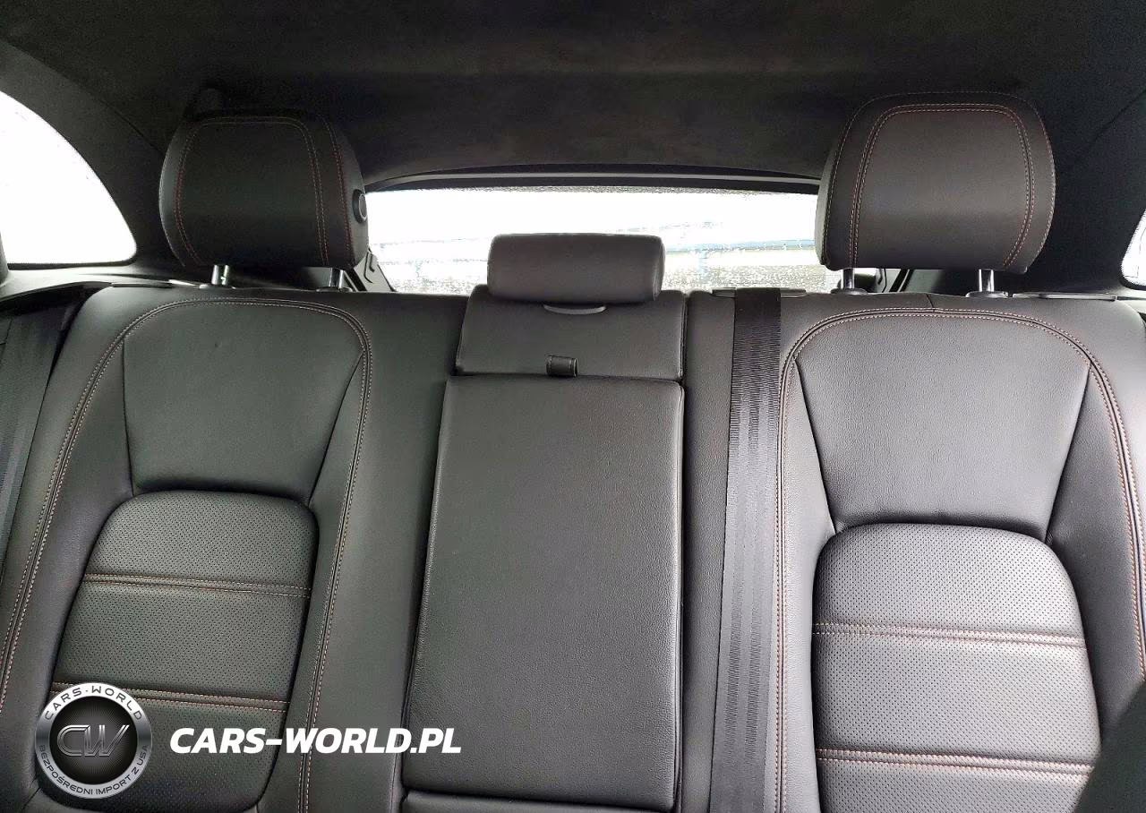 2020 Jaguar F-Pace Prestige VIN:SADCK2FX9LA639729 - 10