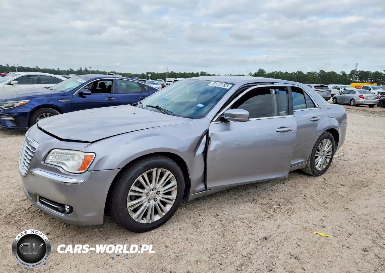2014 Chrysler 300 – zdjęcie 1 z 12