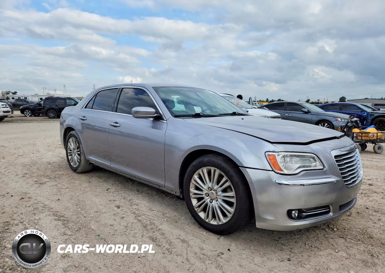 2014 Chrysler 300 VIN:2C3CCARG1EH280416 - 4