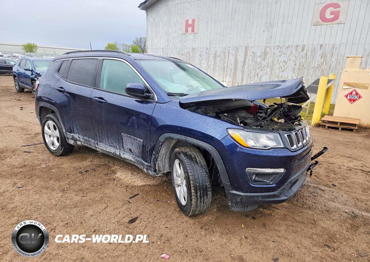 2019 Jeep Compass Latitude VIN:3C4NJDBB5KT647038 - 4