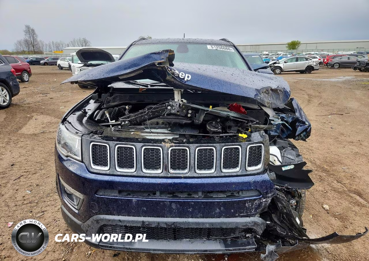 2019 Jeep Compass Latitude VIN:3C4NJDBB5KT647038 - 5