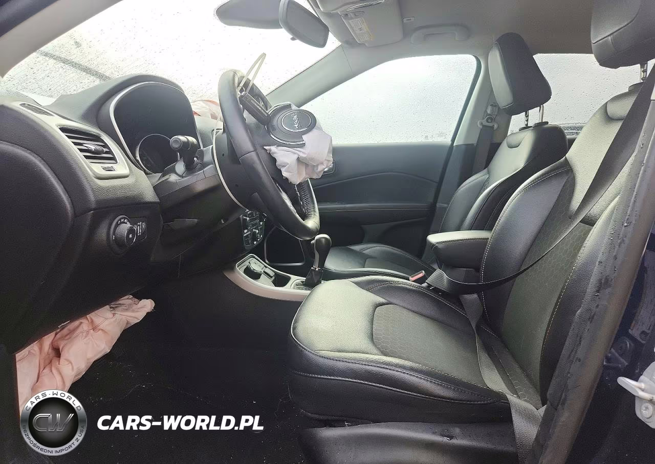 2019 Jeep Compass Latitude VIN:3C4NJDBB5KT647038 - 7