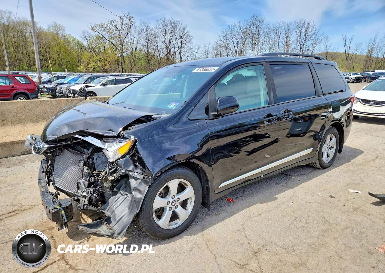 2020 Toyota Sienna Le