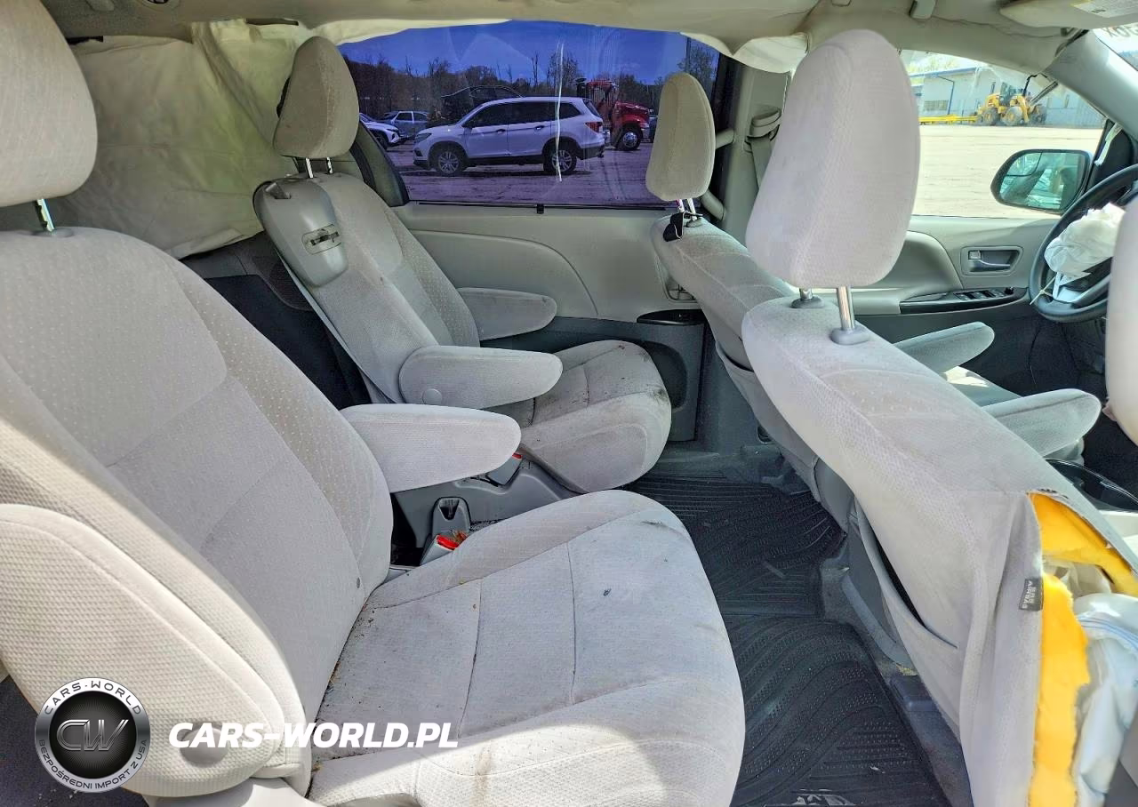 2020 Toyota Sienna Le VIN:5TDKZ3DC2LS023530 - 11