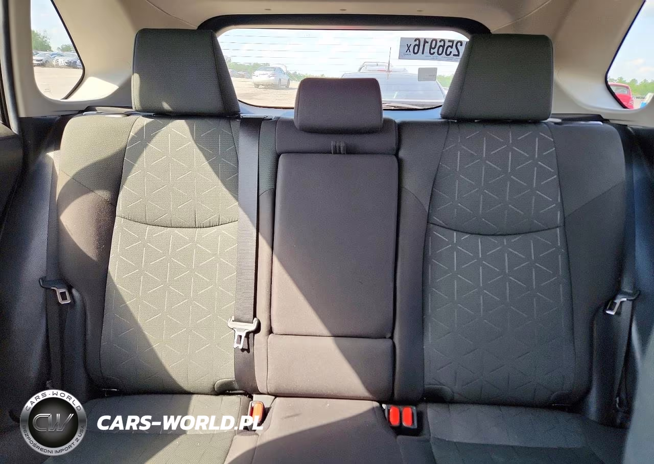 2024 Toyota Rav4 Xle VIN:2T3W1RFV2RW316071 - 10
