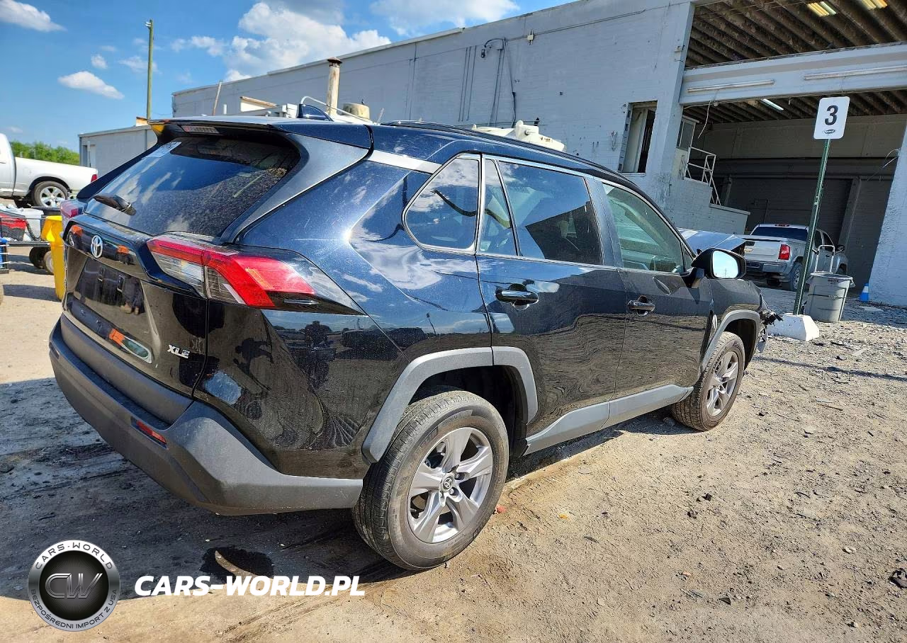 2024 Toyota Rav4 Xle VIN:2T3W1RFV2RW316071 - 3