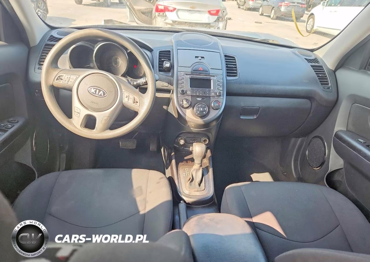 2011 Kia Soul + VIN:KNDJT2A22B7328960 - 8