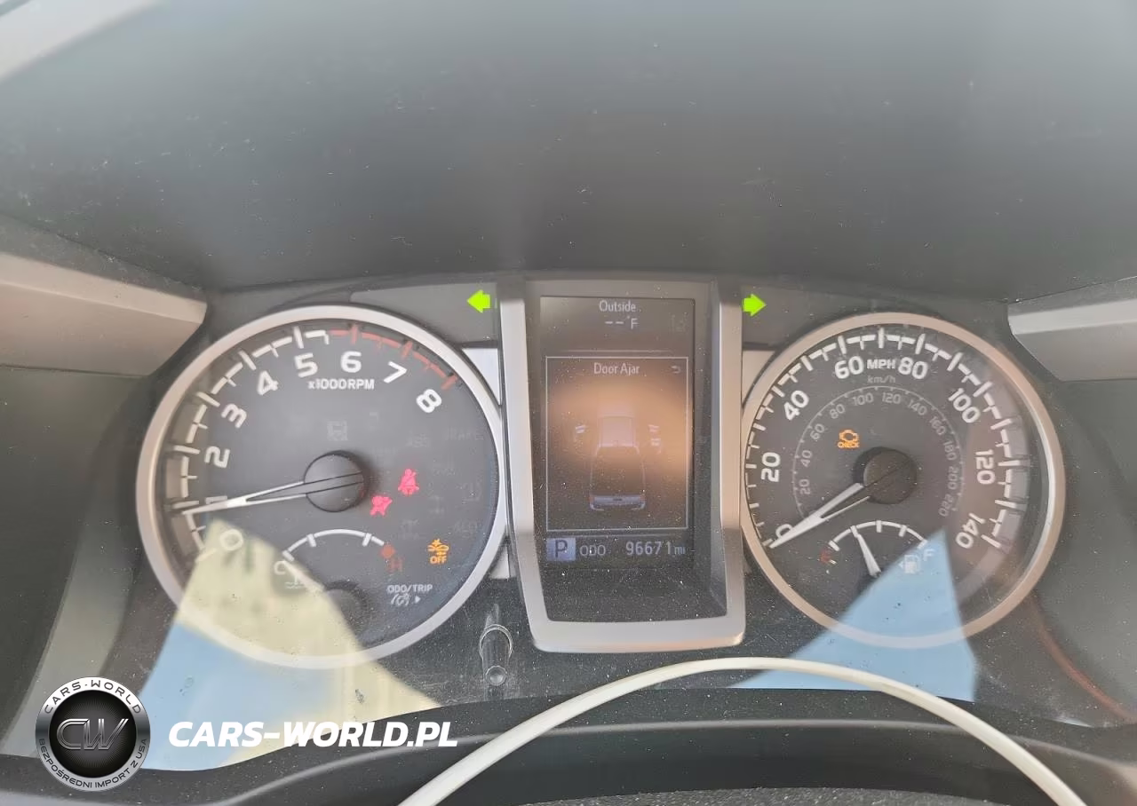 2018 Toyota Tacoma Sr5 VIN:5TFAX5GN1JX123202 - 9