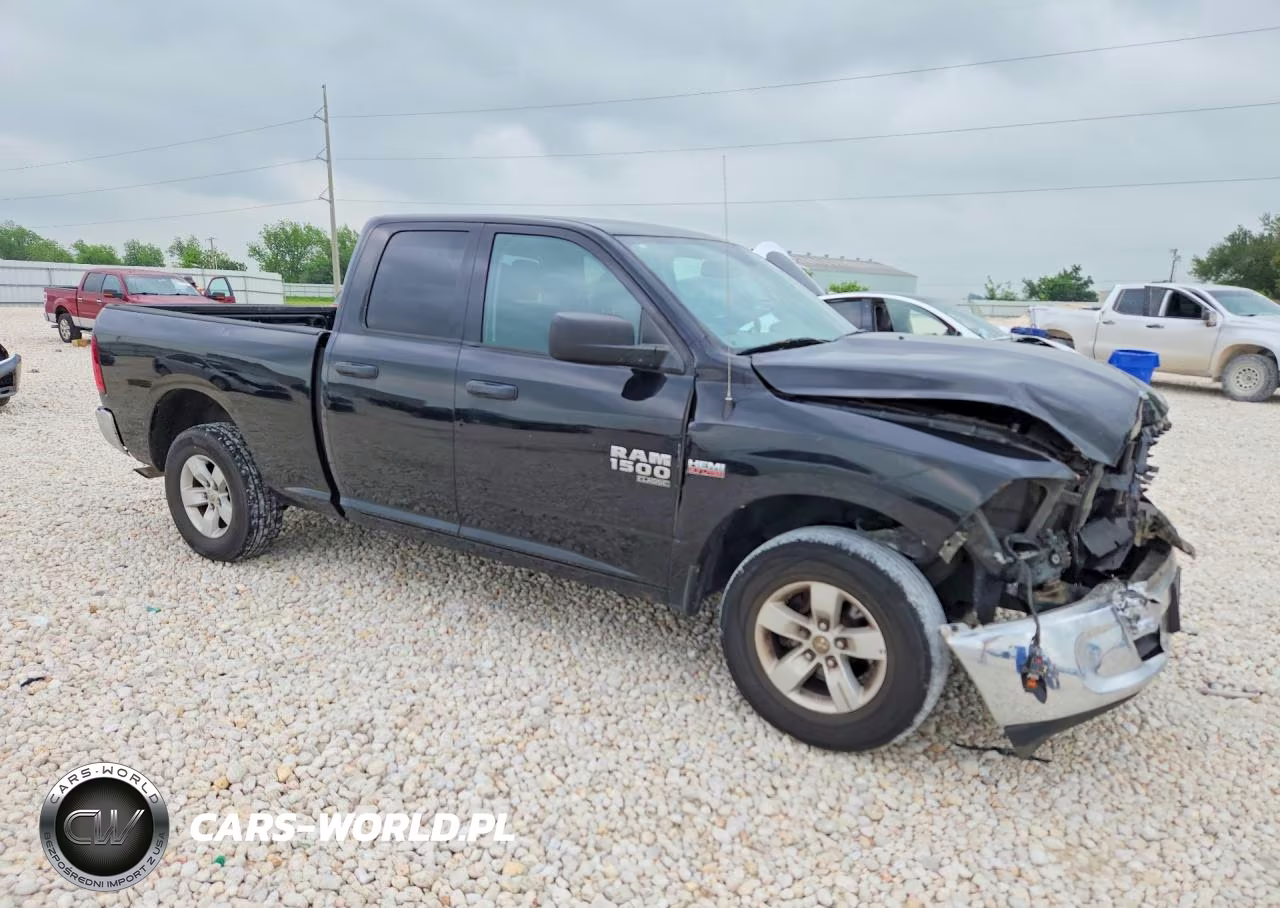 2019 Ram 1500 Classic Tradesman VIN:1C6RR6FT4KS745902 - 4