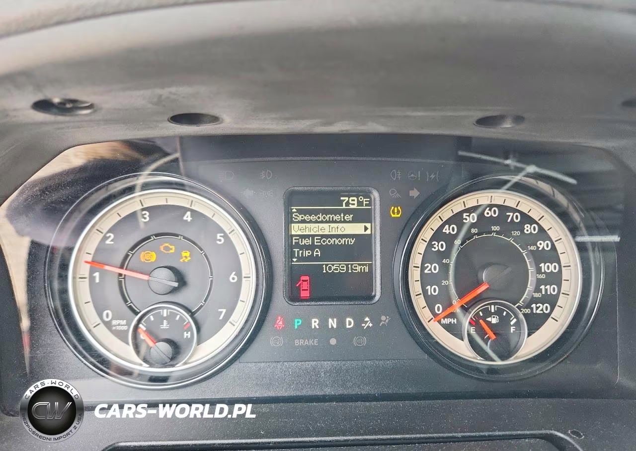 2019 Ram 1500 Classic Tradesman VIN:1C6RR6FT4KS745902 - 9