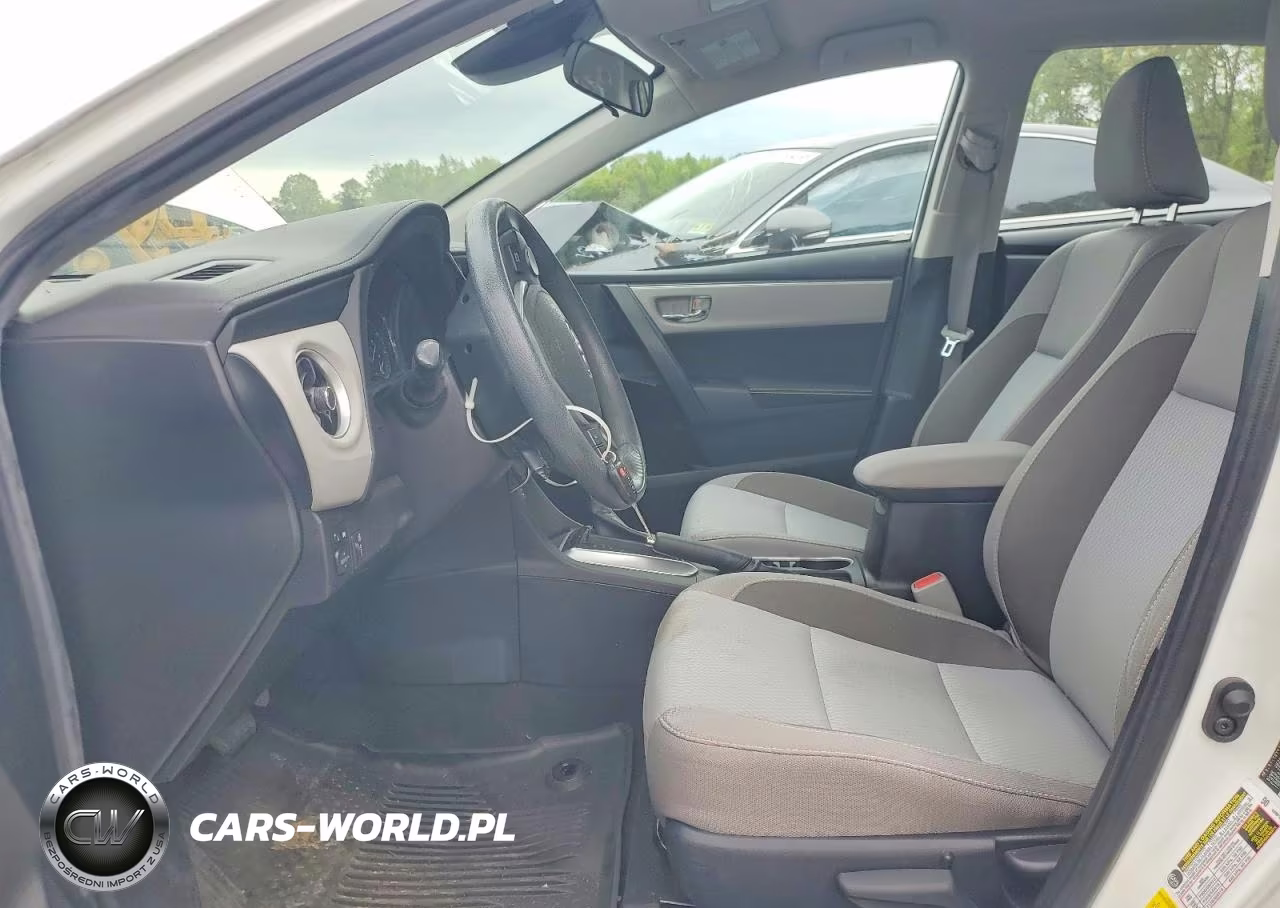 2019 Toyota Corolla Le VIN:2T1BURHE5KC204643 - 7