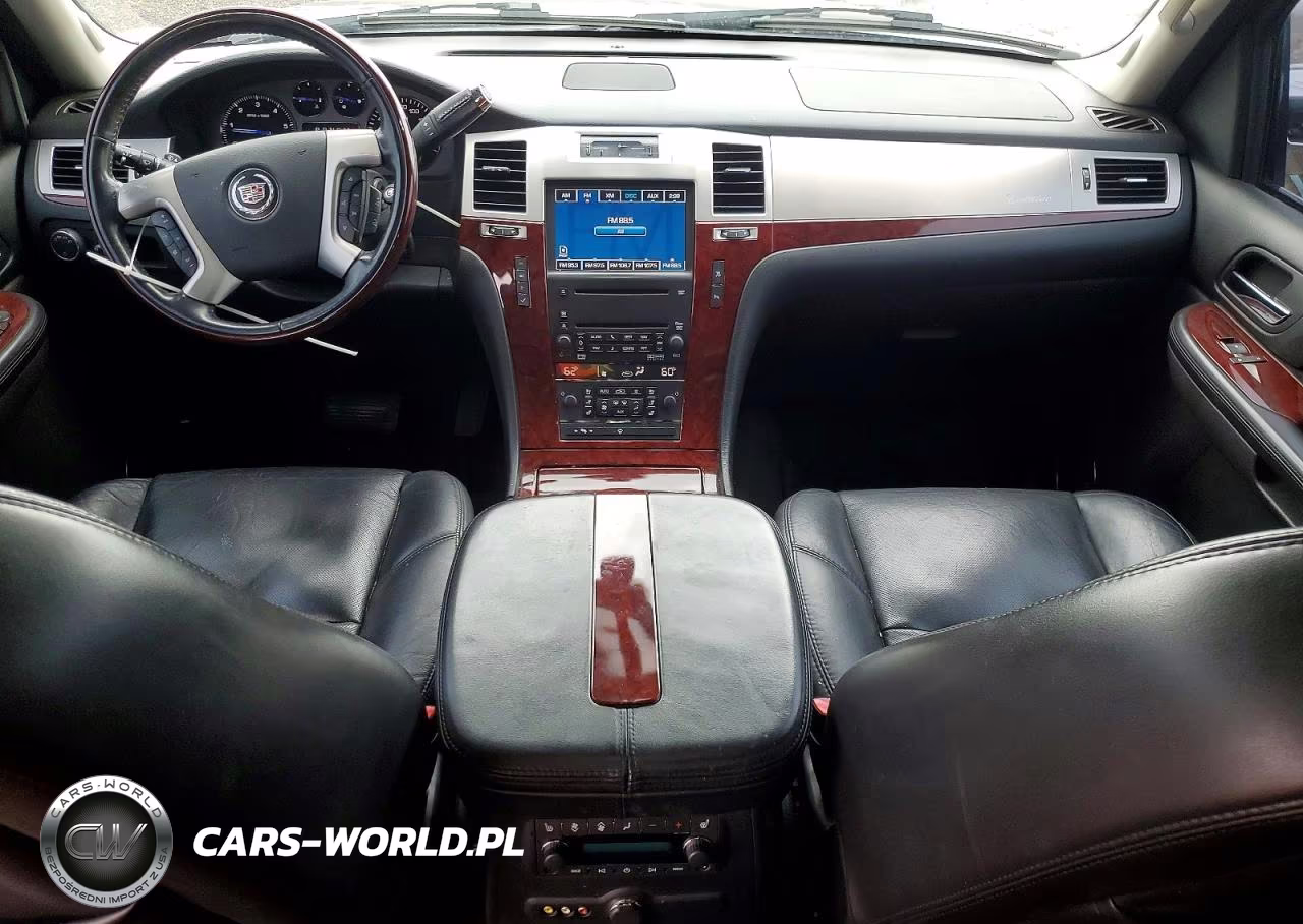 2007 Cadillac Escalade Luxury VIN:1GYFK63897R213456 - 8