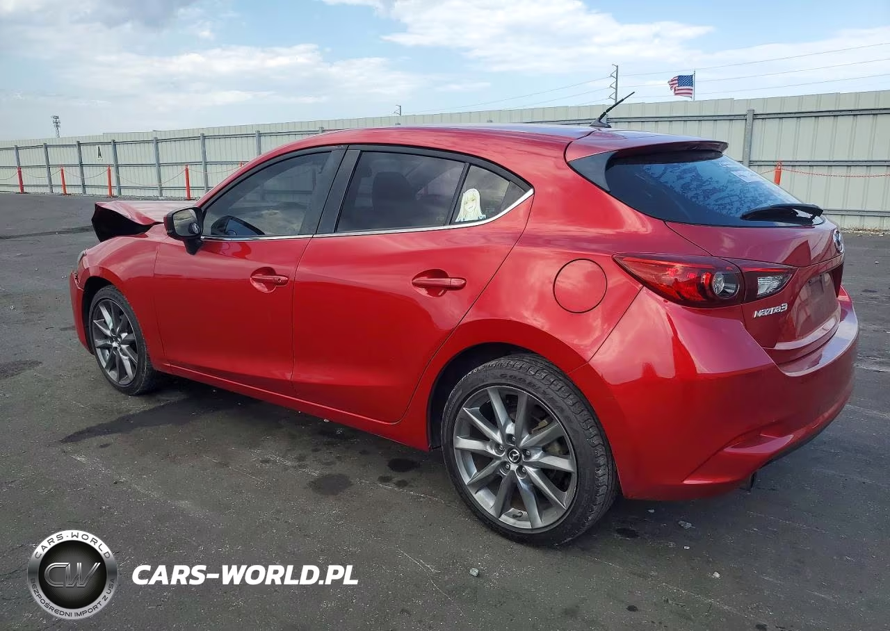 2018 Mazda 3 Touring VIN:3MZBN1L3XJM203916 - 2