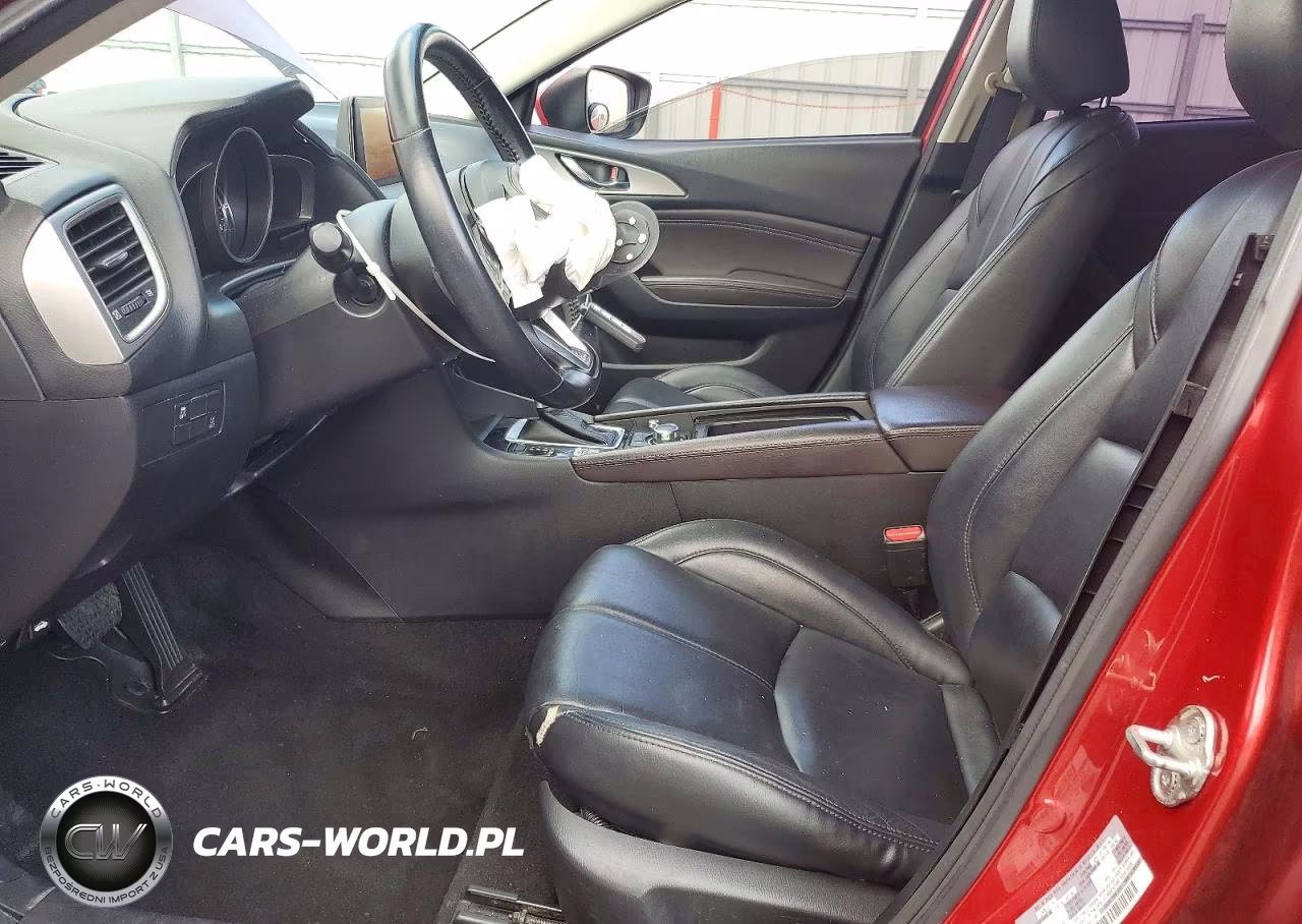 2018 Mazda 3 Touring VIN:3MZBN1L3XJM203916 - 7