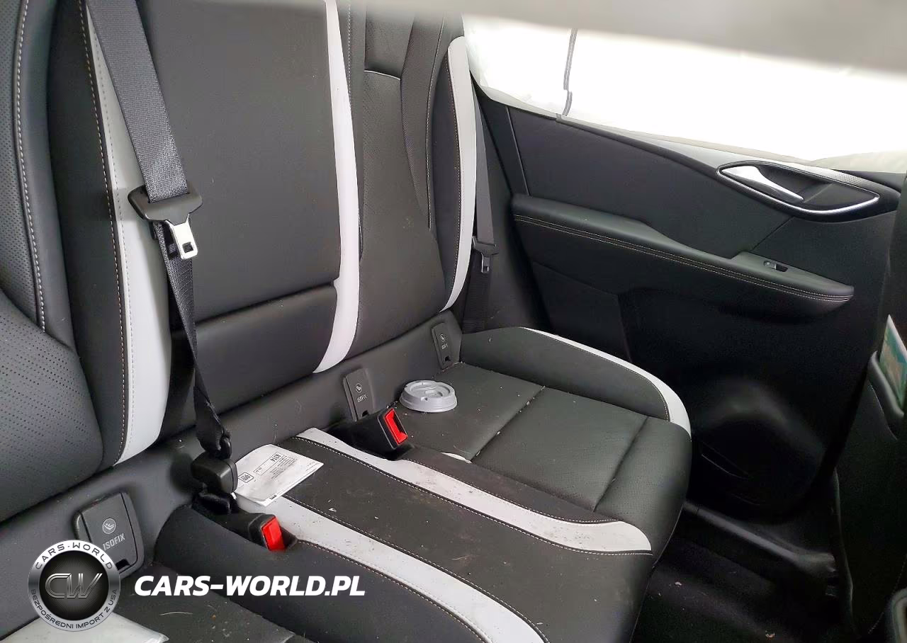2025 Buick Envision Sport Touring VIN:LRBFZLE40SD028405 - 11