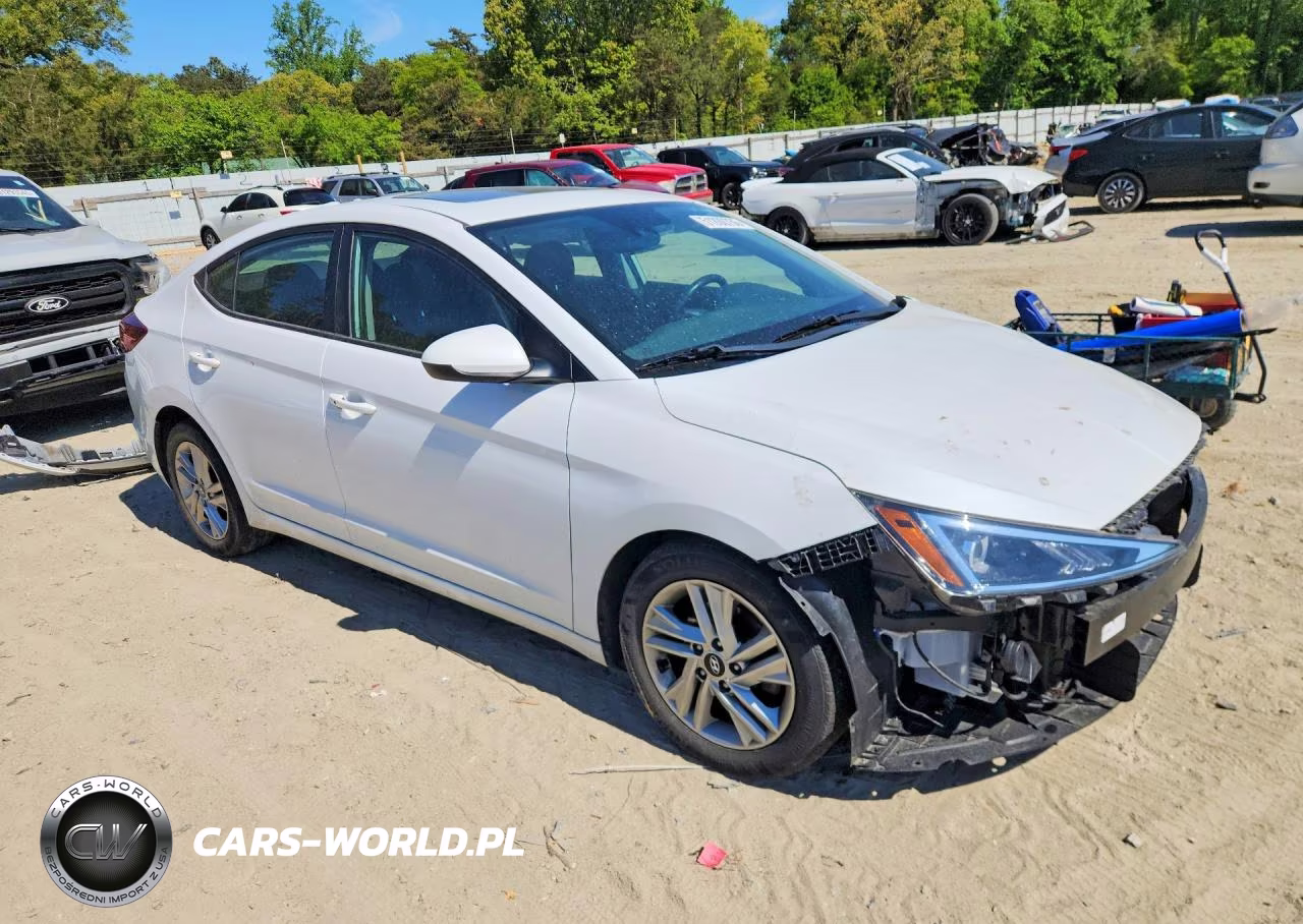 2020 Hyundai Elantra Value Edition VIN:5NPD84LF9LH612271 - 4