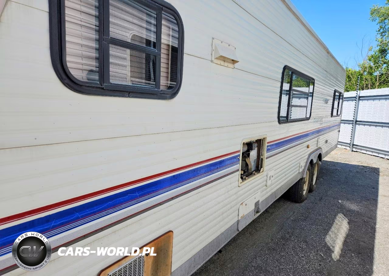 1993 Holiday Rambler Camper VIN:1KB121K29PW000353 - 9