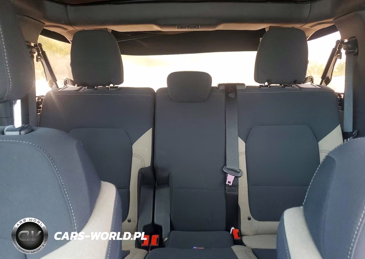 2021 Ford Bronco Base VIN:1FMDE5BH6MLA90841 - 10