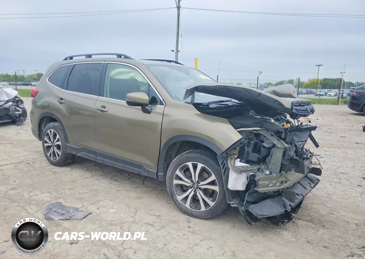 2024 Subaru Forester Limited VIN:JF2SKALCXRH468431 - 4