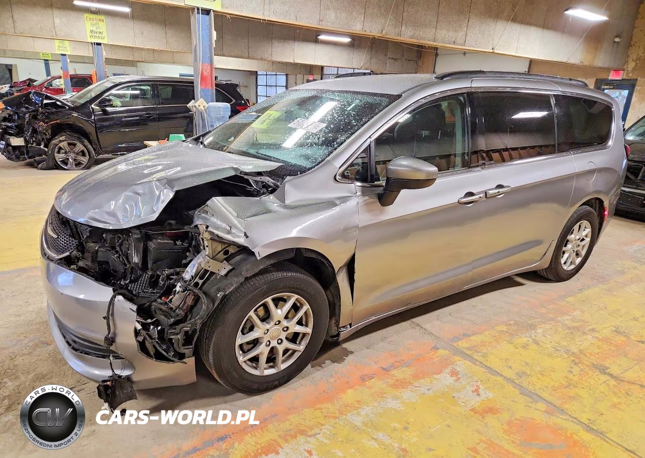 2020 Chrysler Voyager Lxi