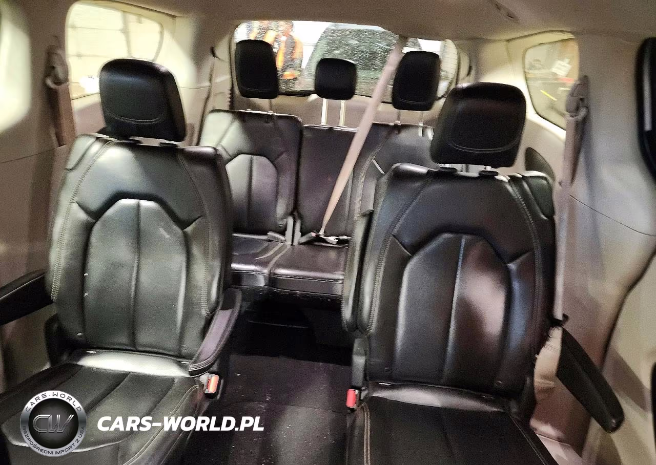2020 Chrysler Voyager Lxi VIN:2C4RC1DG2LR264620 - 10
