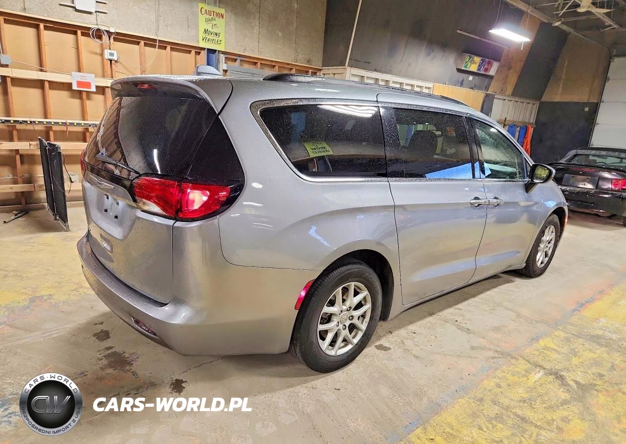 2020 Chrysler Voyager Lxi VIN:2C4RC1DG2LR264620 - 3