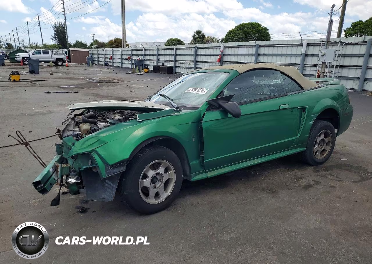 2000 Ford Mustang