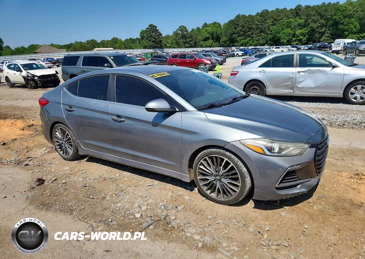 2018 Hyundai Elantra Sport VIN:KMHD04LB9JU590159 - 4