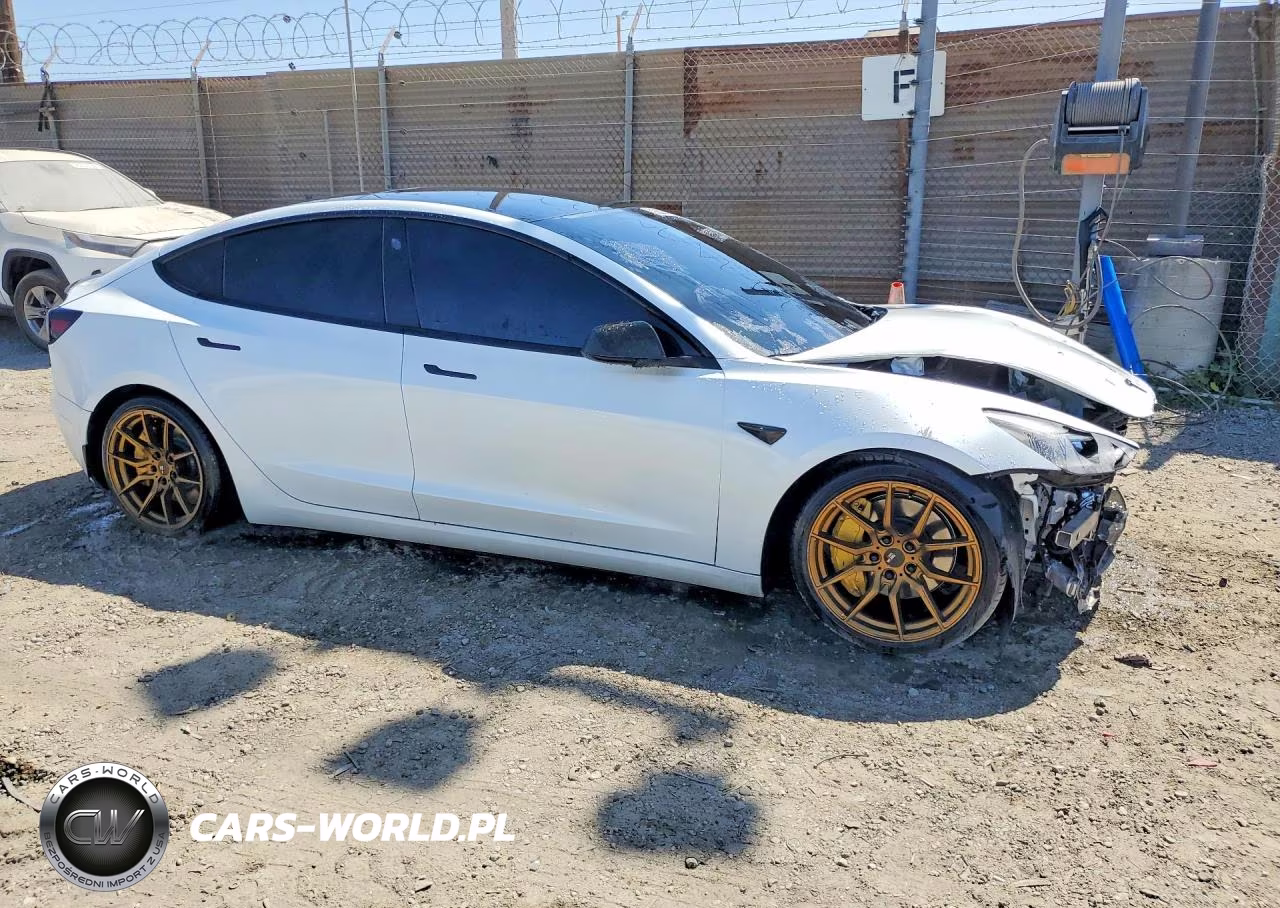 2022 Tesla Model 3 VIN:5YJ3E1EA7NF167664 - 4