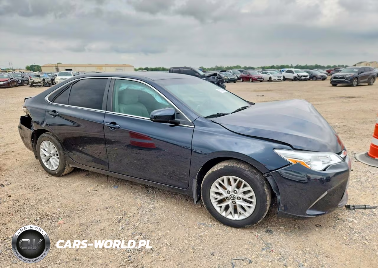 2017 Toyota Camry Le VIN:4T1BF1FK1HU655001 - 4