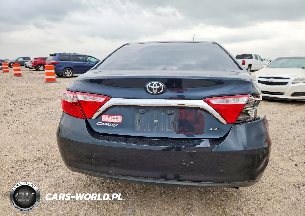 2017 Toyota Camry Le VIN:4T1BF1FK1HU655001 - 6