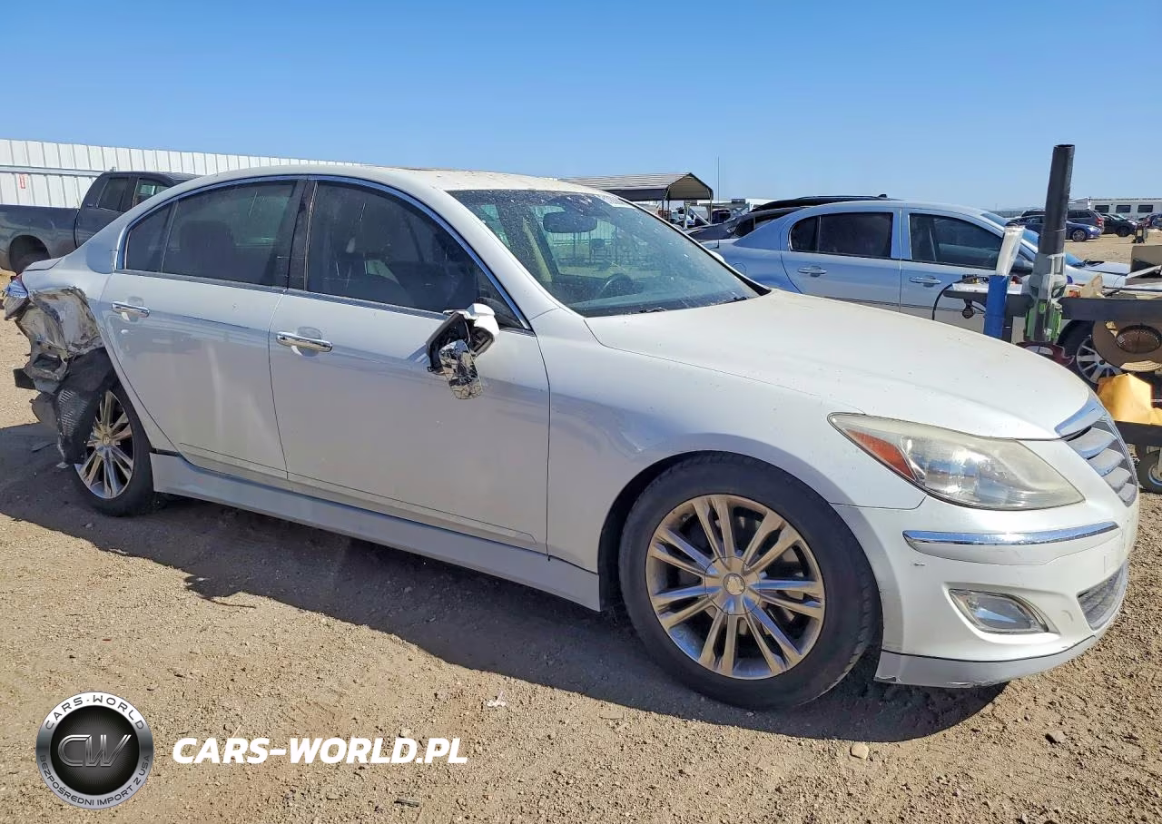2012 Hyundai Genesis VIN:KMHGC4DD3CU151501 - 4