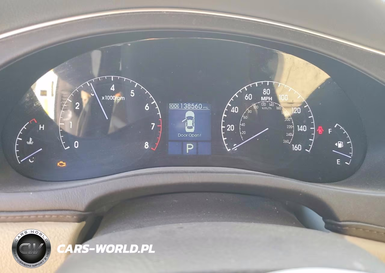 2012 Hyundai Genesis VIN:KMHGC4DD3CU151501 - 9
