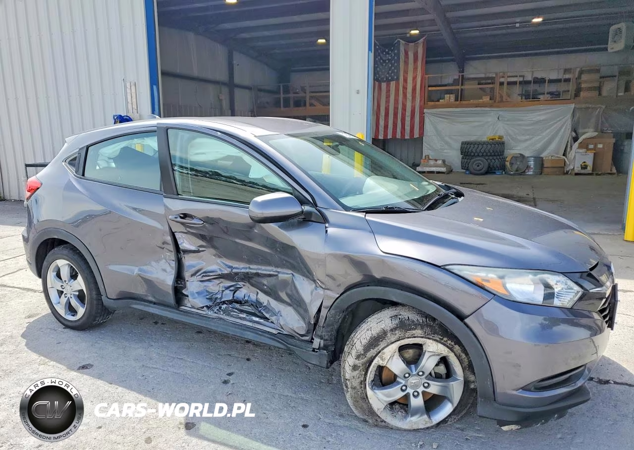 2018 Honda Hr-V Lx VIN:3CZRU6H31JG714806 - 4