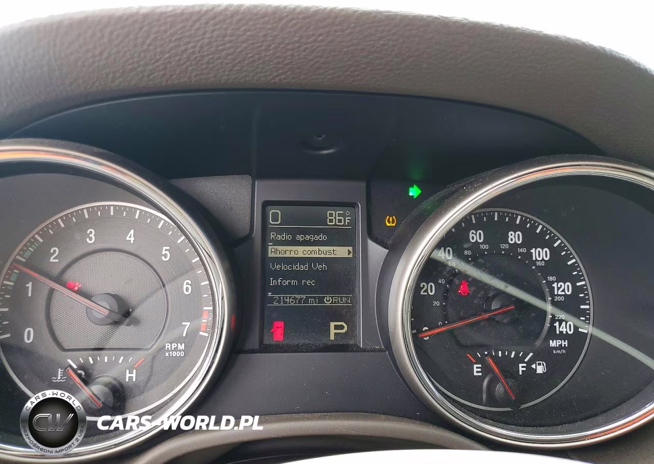 2011 Jeep Grand Cherokee Laredo VIN:1J4RR4GG0BC669758 - 9