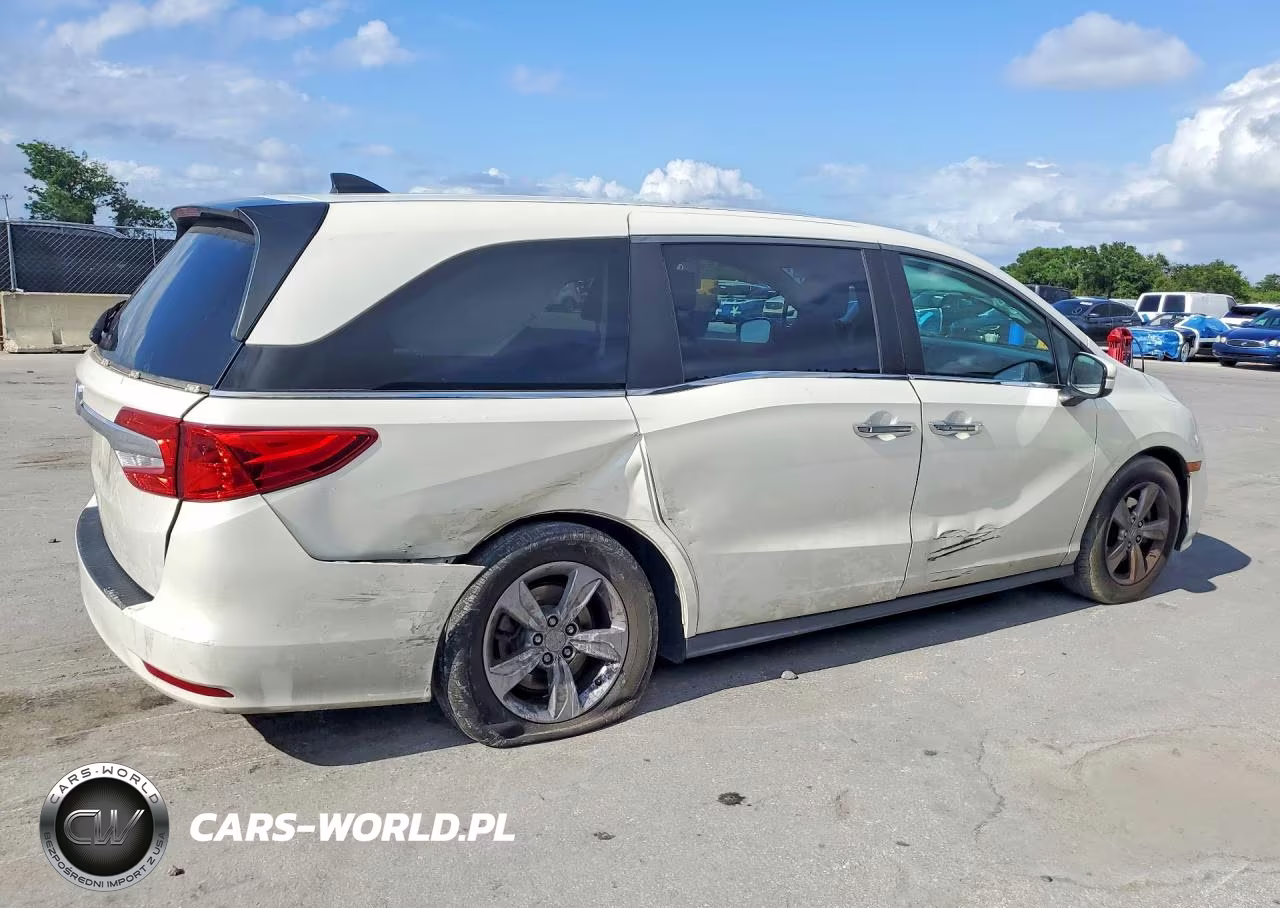 2018 Honda Odyssey Exl VIN:5FNRL6H78JB011074 - 3